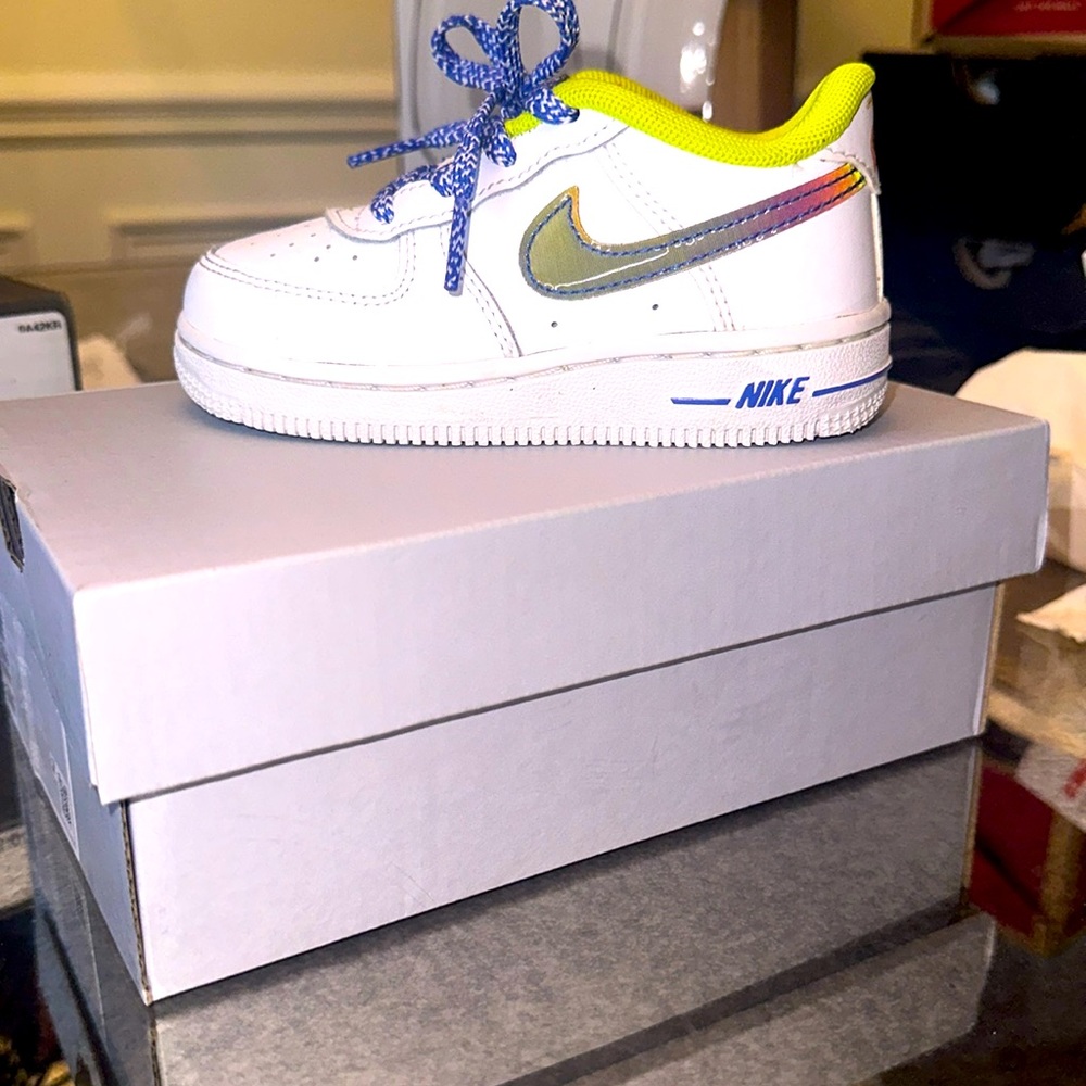 Toddlers Nike sneakers